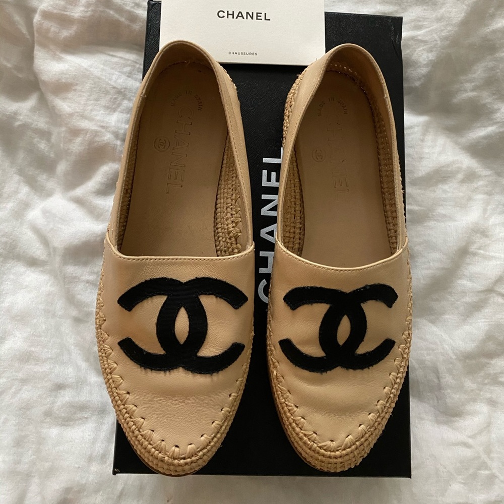 Chanel Greek Loafer raffia size 36